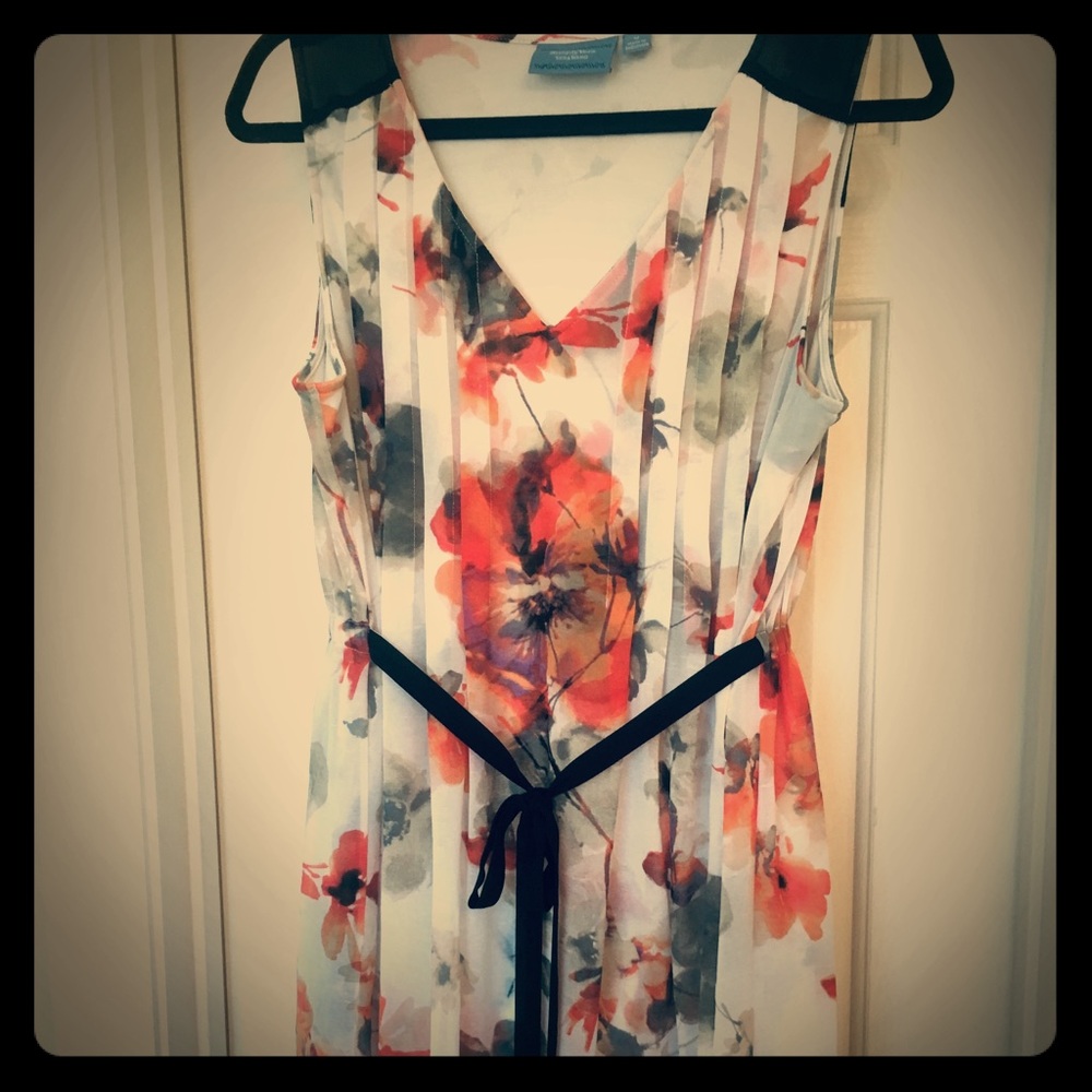 Simply Vera by Vera Wang sleeveless floral midi